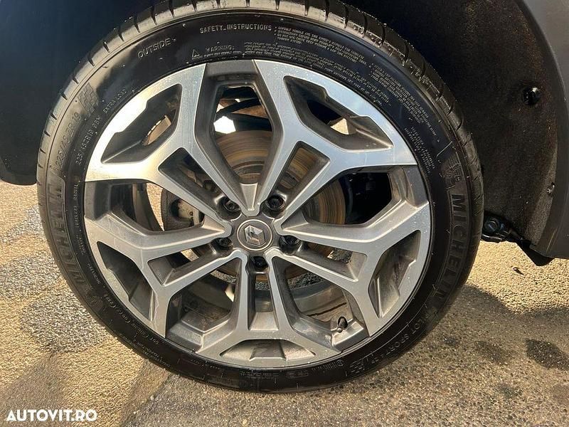 Second-hand Renault Kadjar Black Edition 159 CP (116 kW) 2022 Culoarenegru SUV