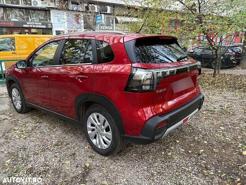 Second-hand Suzuki SX4 S-Cross 129 CP (94 kW) 2023 Culoarerosu SUV