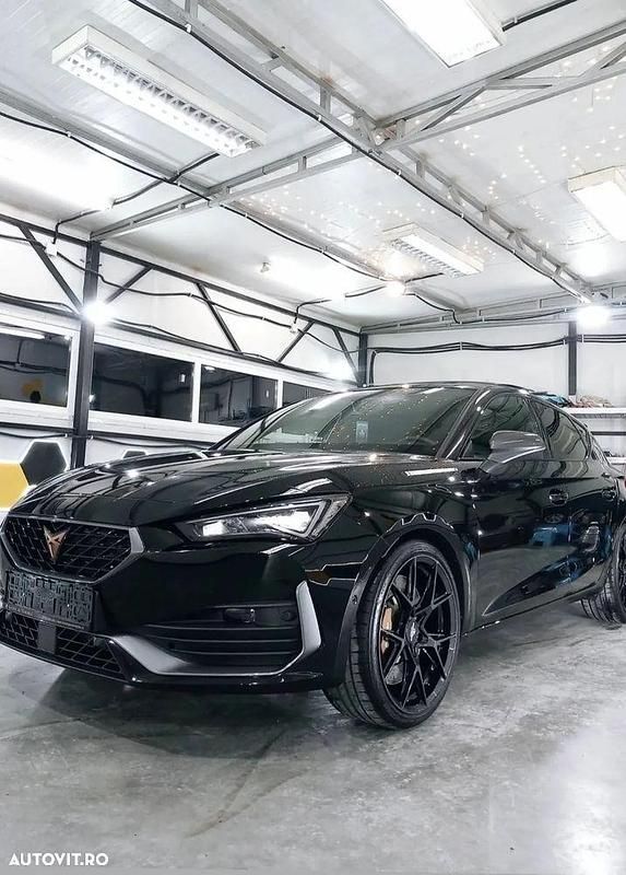 Culoarenegru Utilizat 2023 Cupra Leon VZ | 33.000 EUR (Preț OK) - Imagine 1/4