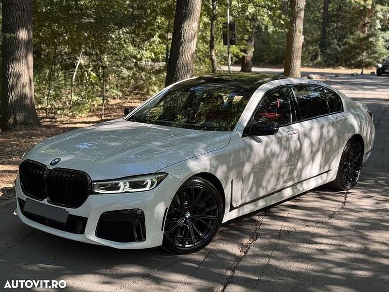 Culoarealb Utilizat 2022 BMW 750L Comfort Edition Berlinǎ | 59.900 EUR (Preț OK) - Imagine 1/4