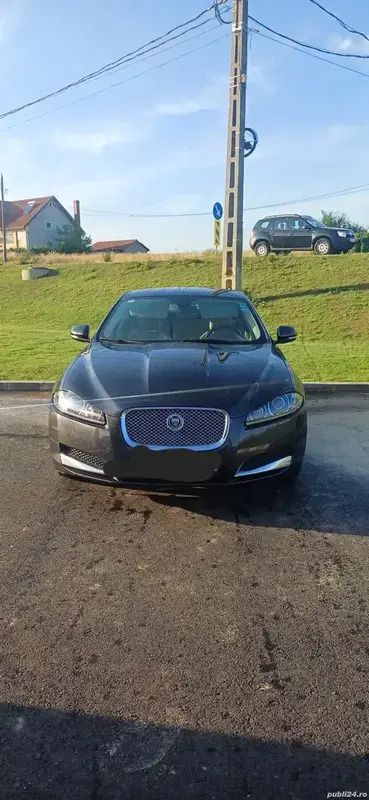 Negru Utilizat 2013 Jaguar XF Berlinǎ | 7.000 EUR (Preț OK) - Imagine 1/4