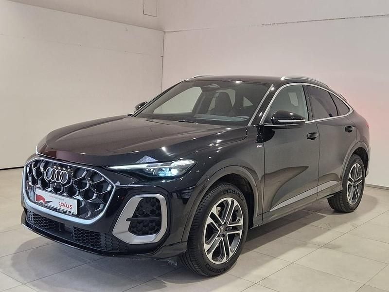 Negru metalic perleffect Nouă 2025 Audi Q5 Sportback SUV | 62.800 EUR - Imagine 1/4