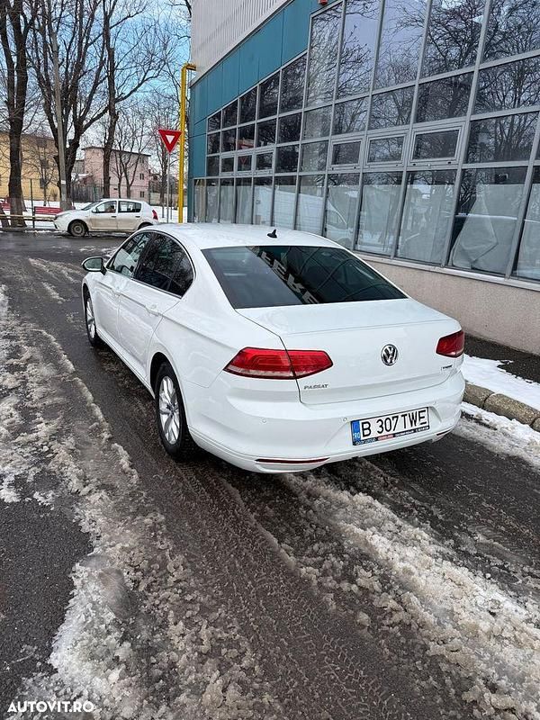 Second-hand VW Passat Comfortline 150 CP (110 kW) 2018 Culoarealb Berlinǎ