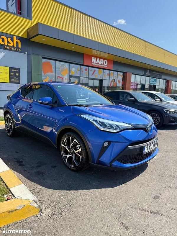 Second-hand Toyota C-HR 184 CP (135 kW) 2022 Culoarealbastru SUV