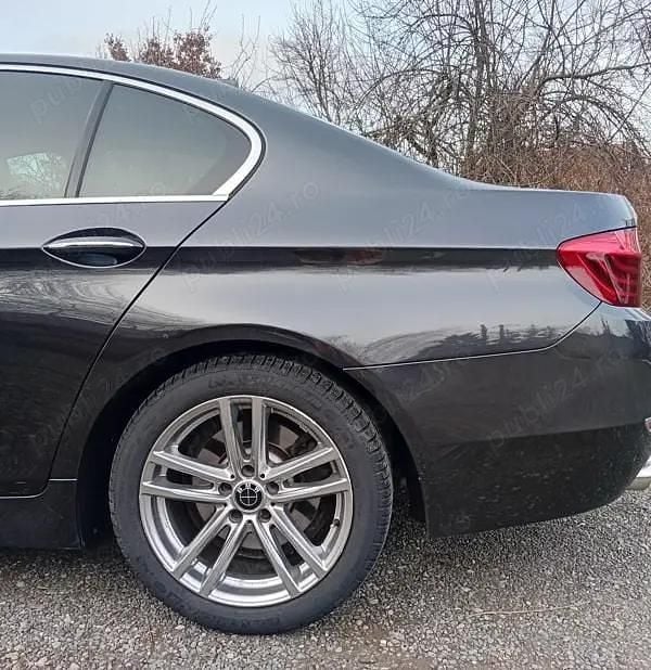 Second-hand BMW 520 184 CP (135 kW) 2015 Gri Berlinǎ