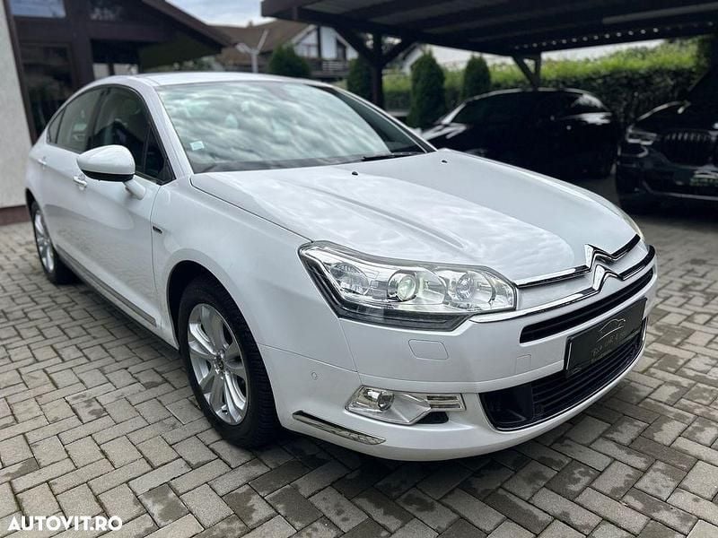 Second-hand Citroën C5 Exclusive 156 CP (114 kW) 2015 Culoarealb Hatchback