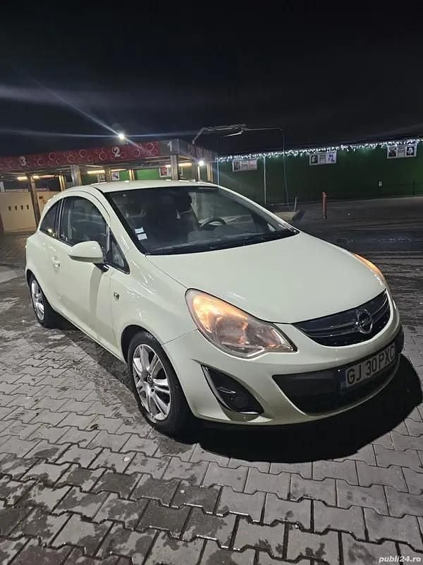 Utilizat 2011 Opel Corsa | 2.900 EUR (Preț OK) - Imagine 1/4