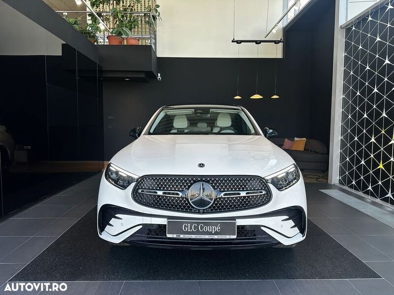 Alb Utilizat 2025 Mercedes GLC200 SUV | 74.400 EUR - Imagine 1/4