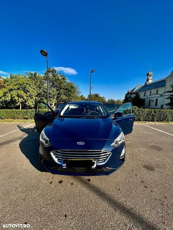 Albastru Utilizat 2020 Ford Focus Titanium Hatchback | 11.150 EUR (Preț OK) - Imagine 1/4