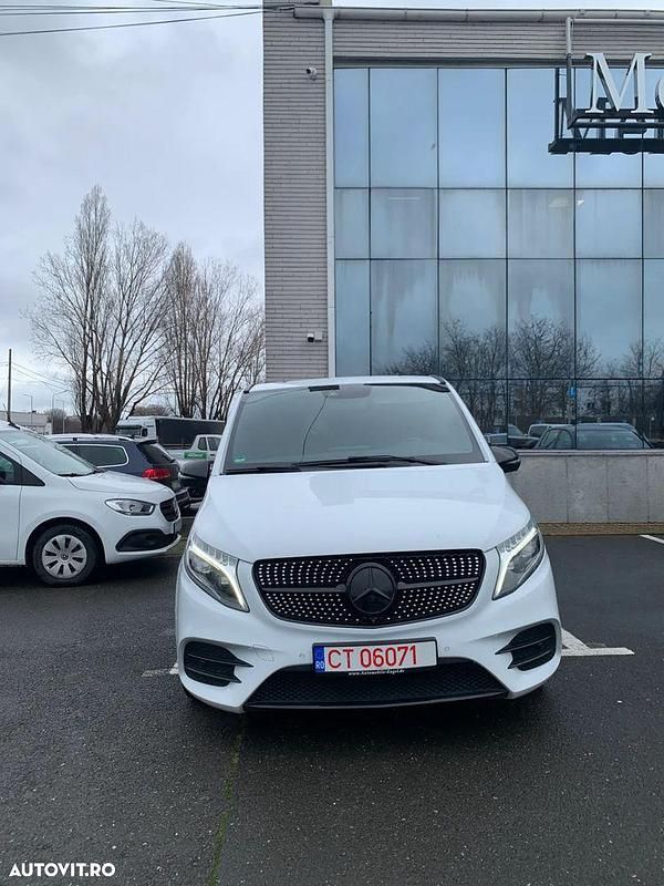 Second-hand Mercedes V250 Avantgarde Edition 190 CP (139 kW) 2020 Culoarealb Monovolum