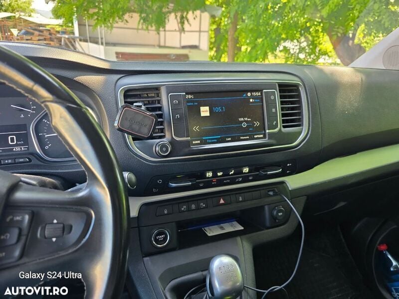 Alb Utilizat 2018 Peugeot Traveller Premium Monovolum | 19.900 EUR - Imagine 1/4