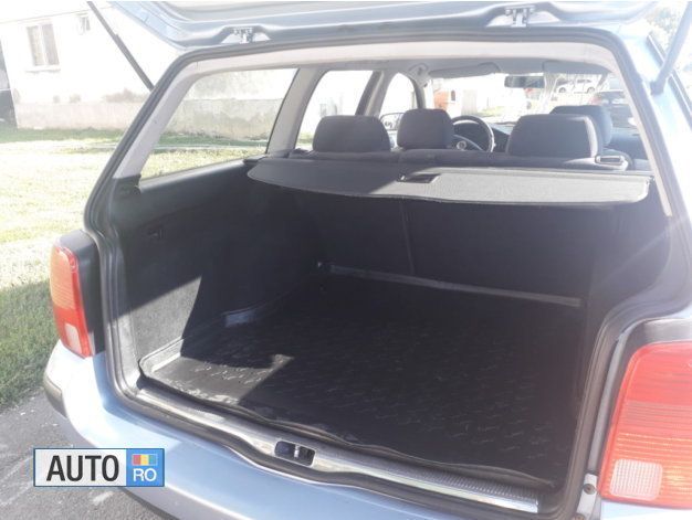 Second-hand VW Passat 125 CP (91 kW) 2000 Albastru Break