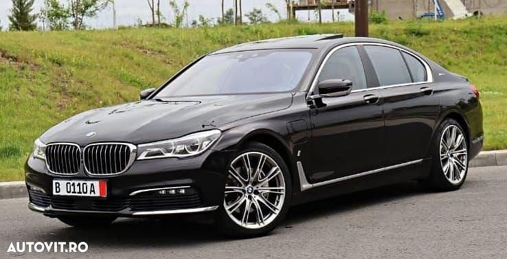 Second-hand BMW 740 iPerformance 326 CP (239 kW) 2017 Culoarenegru Berlinǎ