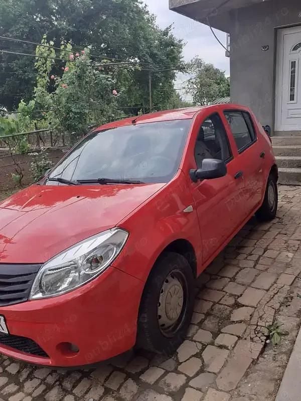 Second-hand Dacia Sandero 75 CP (55 kW) 2011 Rosu Hatchback