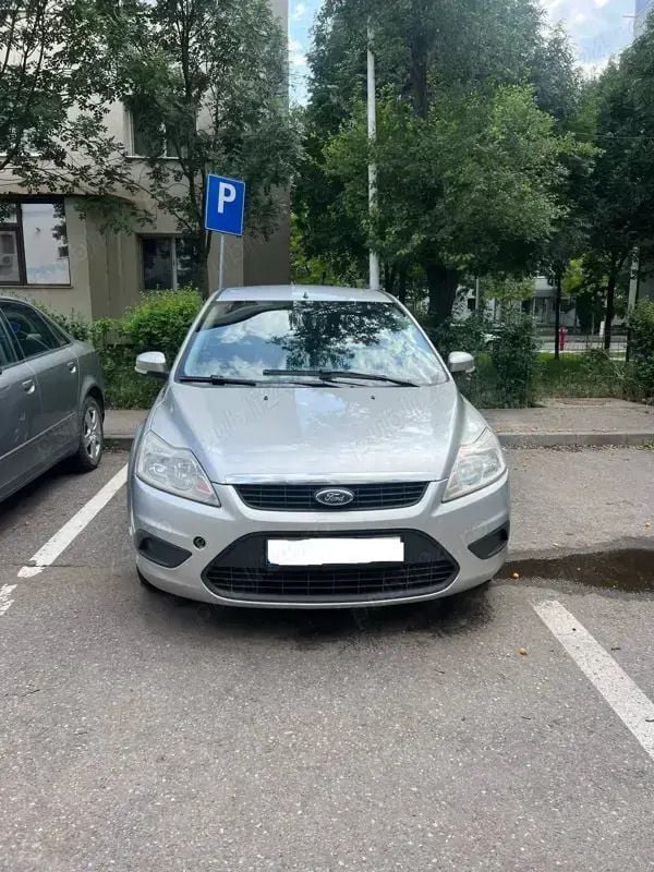 Utilizat 2008 Ford Focus Berlinǎ | 2.299 EUR (Preț OK) - Imagine 1/4