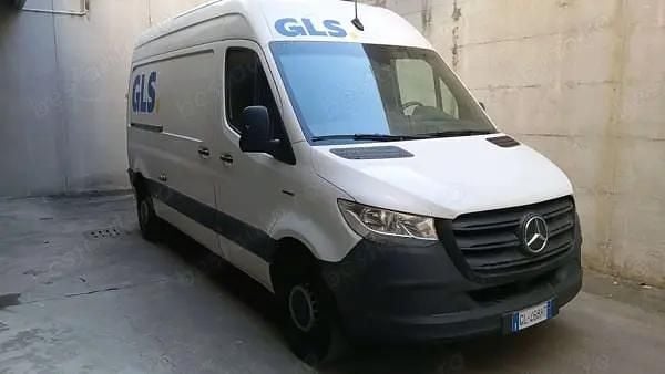 Alb Utilizat 2022 Mercedes E-Sprinter Business Van | 17.350 EUR - Imagine 1/4