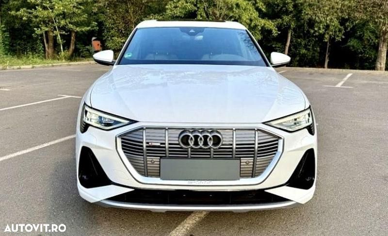 Second-hand Audi e-tron S-Line 230 kW (313 CP) 2021 Culoarealb SUV
