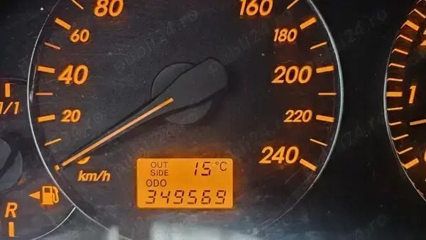 Utilizat 2007 Toyota Avensis Berlinǎ | 3.200 EUR (Preț OK) - Imagine 1/4