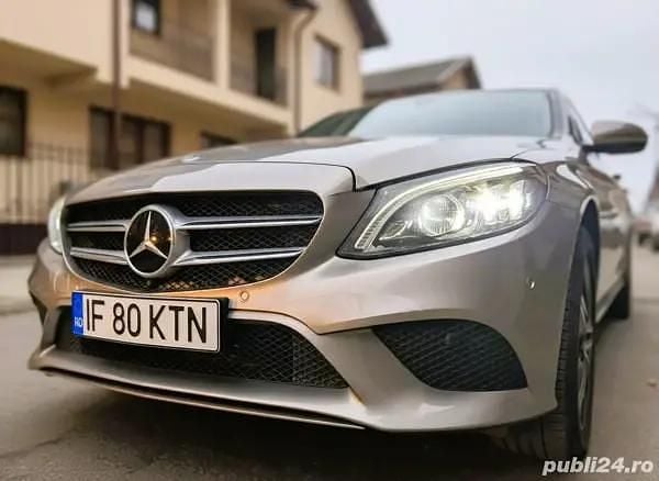 Maro Utilizat 2020 Mercedes C300e Berlinǎ | 31.900 EUR - Imagine 1/4