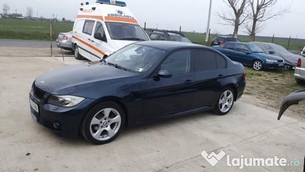 Second-hand BMW 320 163 CP (119 kW) 2007 Albastru Berlinǎ