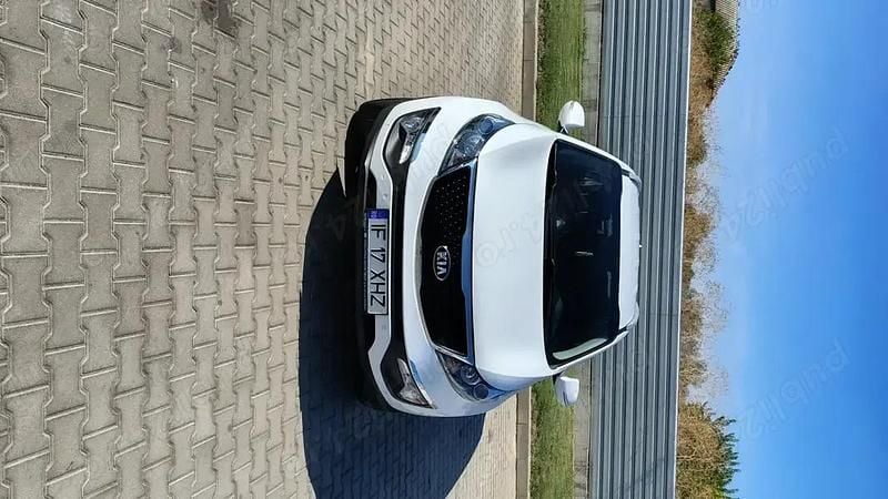 Utilizat 2014 Kia Sportage 4 SUV | 12.000 EUR (Super Preț) - Imagine 1/4