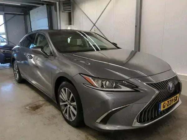 Utilizat 2019 Lexus ES300H Berlinǎ | 29.999 EUR - Imagine 1/4