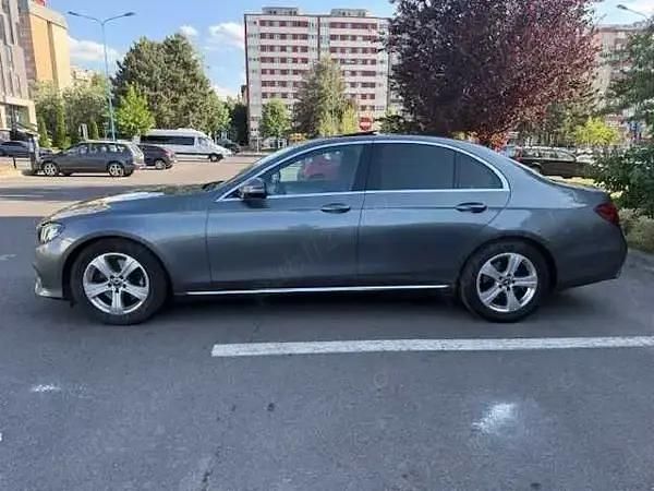Second-hand Mercedes E250 211 CP (155 kW) 2017 Gri Berlinǎ