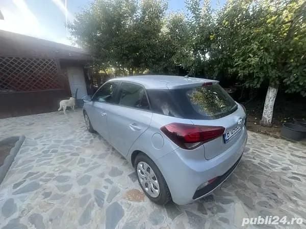 Argintiu Utilizat 2019 Hyundai i20 Hatchback | 7.300 EUR (Preț OK) - Imagine 1/4