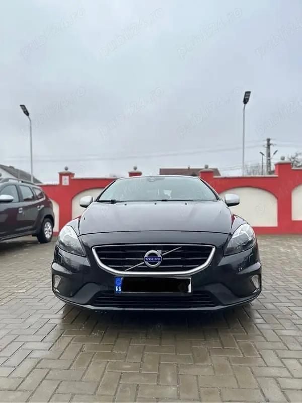 Second-hand Volvo V40 120 CP (88 kW) 2016 Hatchback