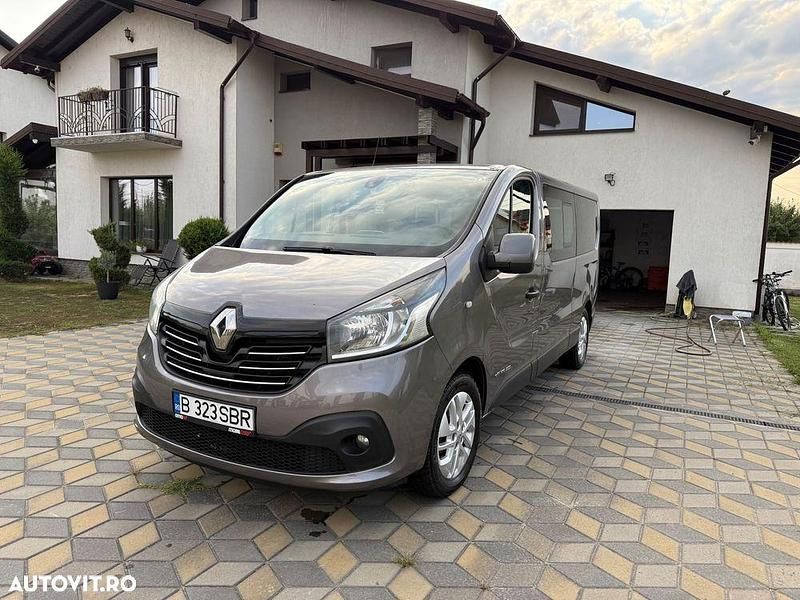 Culoaregri Utilizat 2015 Renault Trafic Expression Van | 12.450 EUR - Imagine 1/4