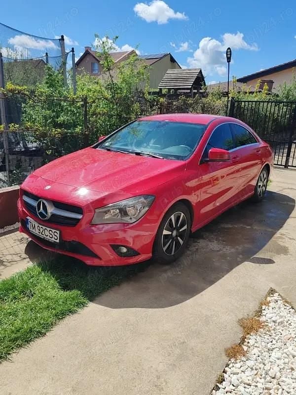 Rosu Utilizat 2013 Mercedes CLA180 Berlinǎ | 9.990 EUR (Preț OK) - Imagine 1/4