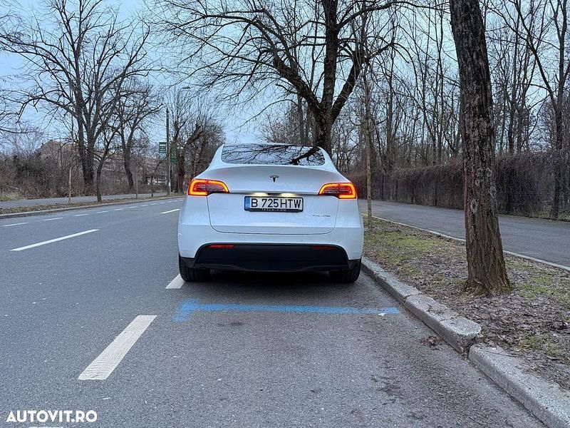 Second-hand Tesla Model Y Long Range AWD 258 kW (351 CP) 2022 Culoarealb SUV