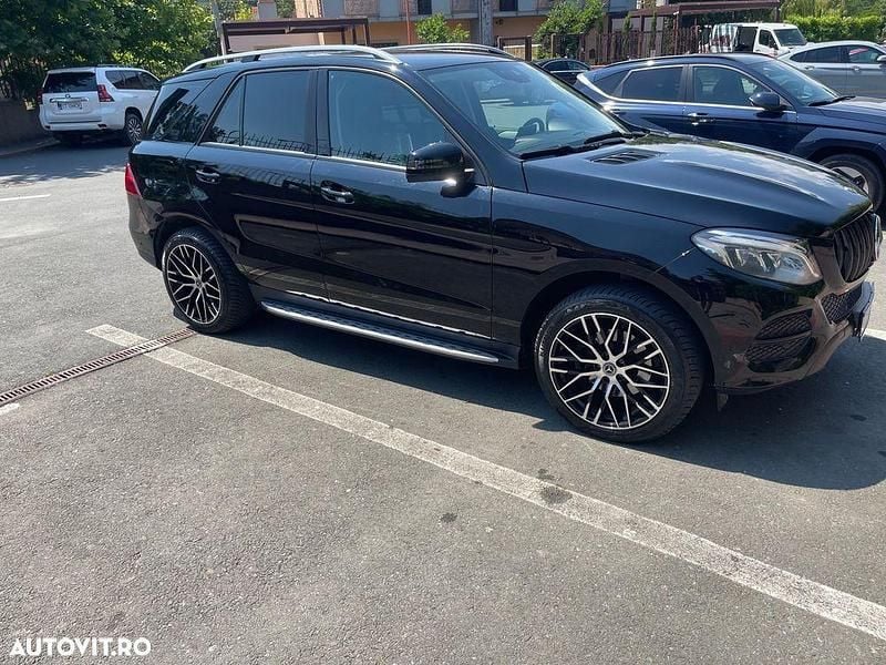 Negru Utilizat 2017 Mercedes GLE250 SUV | 26.500 EUR (Super Preț) - Imagine 1/4