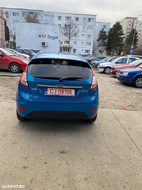 Second-hand Ford Fiesta Titanium 125 CP (91 kW) 2016 Culoarealbastru