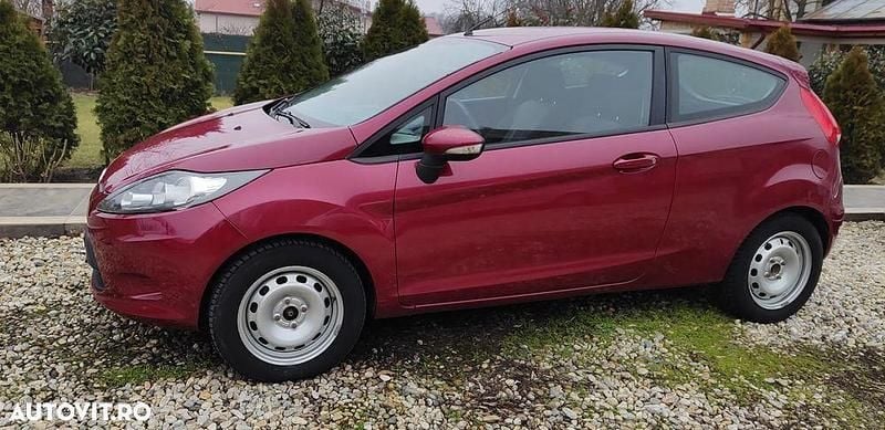 Second-hand Ford Fiesta 82 CP (60 kW) 2009 Alte culori Hatchback