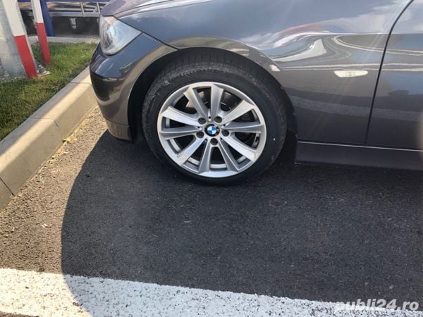 Second-hand BMW 320 136 CP (100 kW) 2006 Berlinǎ