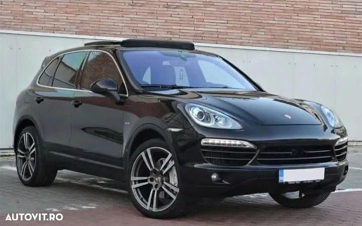 Culoarenegru Utilizat 2013 Porsche Cayenne SUV | 18.500 EUR (Super Preț) - Imagine 1/4