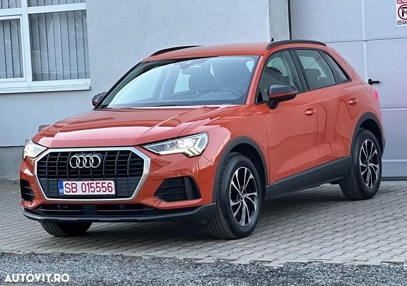 Culoareportocaliu Utilizat 2020 Audi Q3 Sport SUV | 26.500 EUR (Puțin scump) - Imagine 1/4