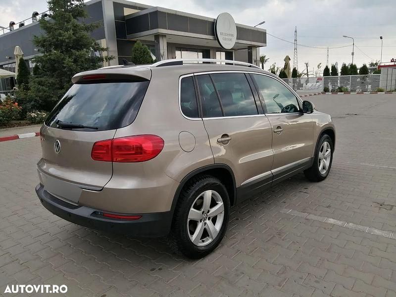 Culoaremaro Utilizat 2013 VW Tiguan Comfortline SUV | 9.350 EUR (Scump) - Imagine 1/4