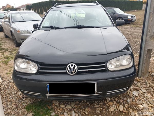 Second-hand VW Golf IV 105 CP (77 kW) 2003 Hatchback