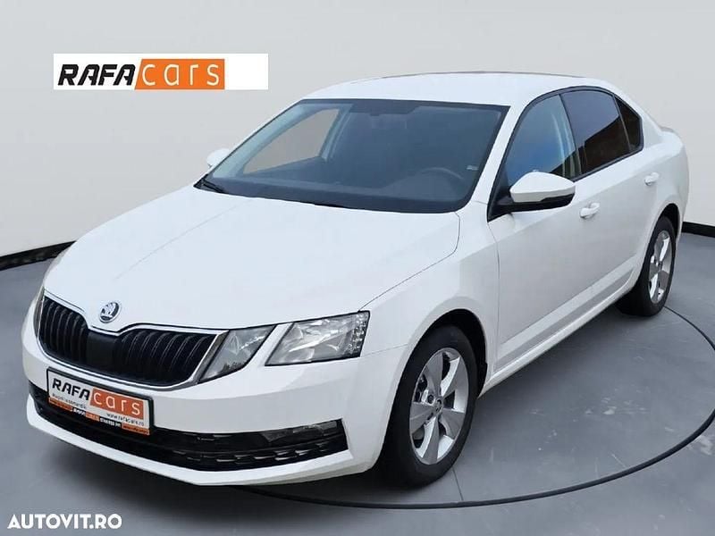 Second-hand Skoda Octavia Ambition 115 CP (84 kW) 2019 Culoarealb Hatchback