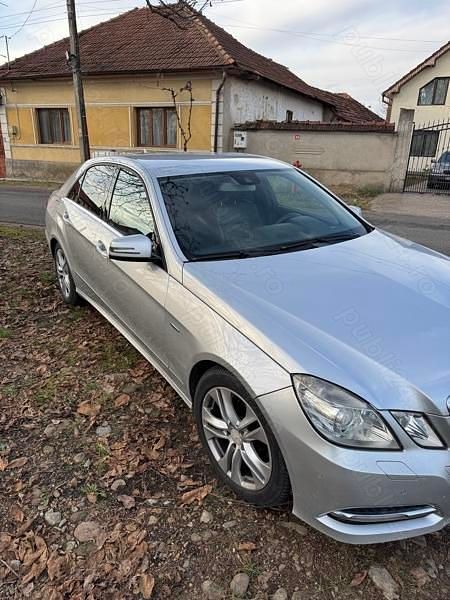 Second-hand Mercedes E220 170 CP (125 kW) 2012 Gri Berlinǎ