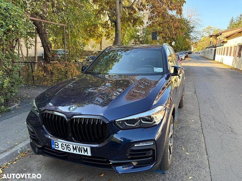 Culoarealbastru Second-hand 2021 BMW X5 Comfort Edition SUV | 65.000 EUR - Imagine 1/4