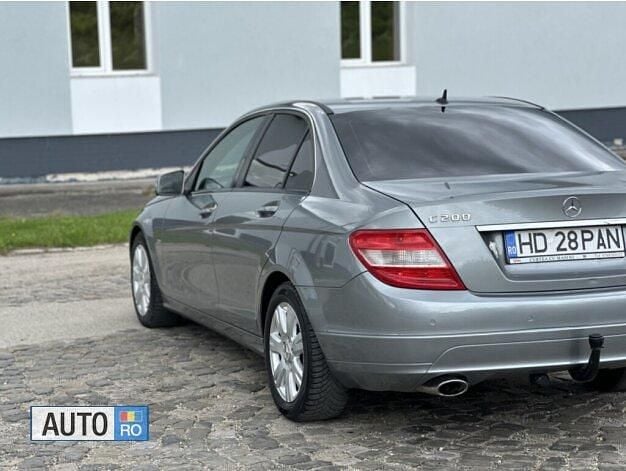 Second-hand Mercedes C200 136 CP (100 kW) 2011 Gri Berlinǎ