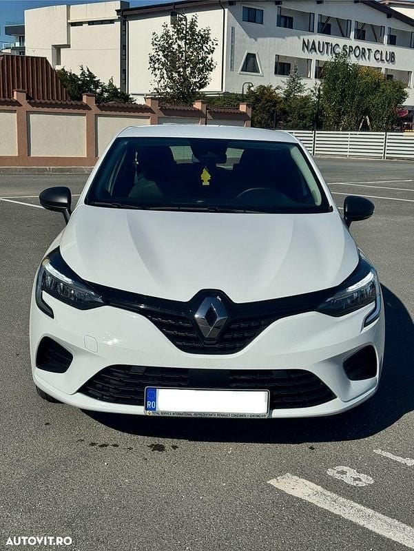 Culoarealb Utilizat 2021 Renault Clio V SE Hatchback | 12.900 EUR (Puțin scump) - Imagine 1/4