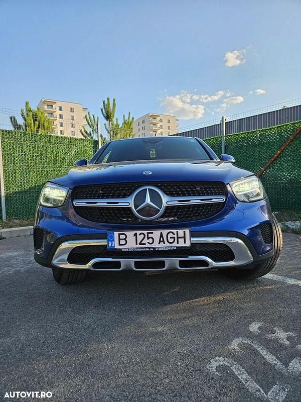 Albastru Utilizat 2021 Mercedes GLC300 Coupe | 33.500 EUR (Super Preț) - Imagine 1/4
