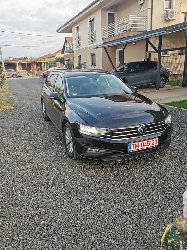 Utilizat 2021 VW Passat Break | 16.700 EUR (Super Preț) - Imagine 1/4