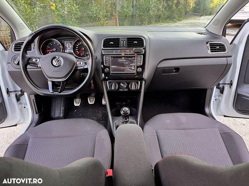 Culoarealb Utilizat 2017 VW Polo Comfortline | 6.990 EUR (Preț bun) - Imagine 1/4