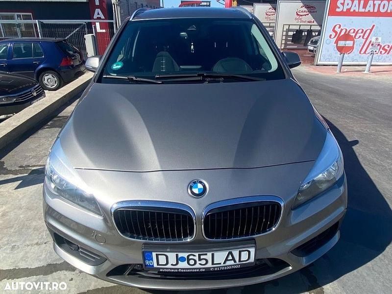 Culoaregalbeuriu Utilizat 2015 BMW 216 Sport Line Monovolum | 7.590 EUR - Imagine 1/4