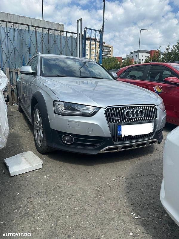 Gri Utilizat 2013 Audi A4 Allroad Break | 5.250 EUR (Super Preț) - Imagine 1/4